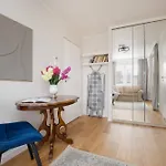 Cozy With View Of The Palace Of Culture And Science By Renters