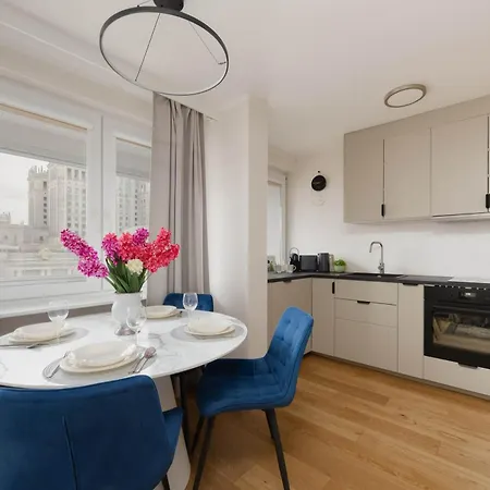 Cozy With View Of The Palace Of Culture And Science By Renters
